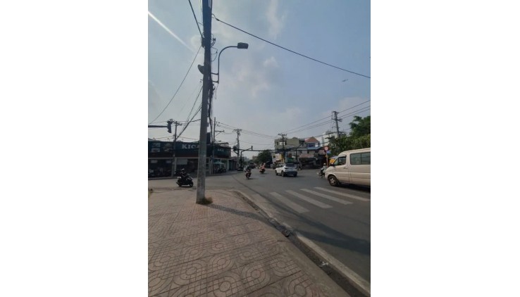 Nhà Mới Đẹp Linh Trung, Thủ Đức - Hẻm Ô Tô - Vị Trí Đắc Địa - Giá Tốt