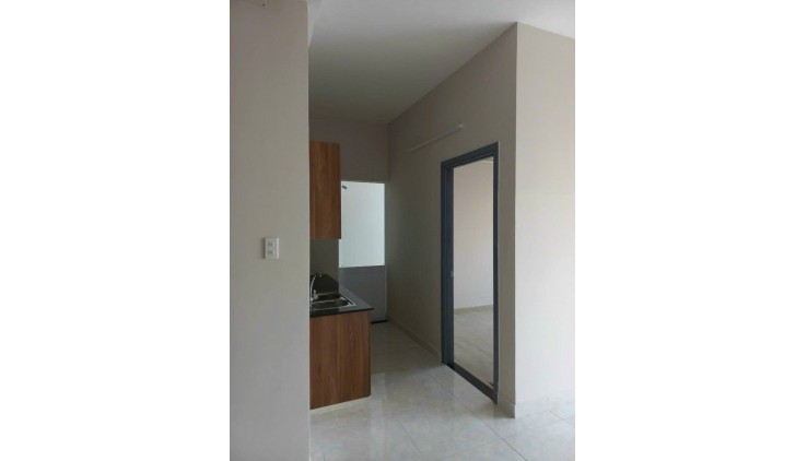 Gấp - Bán căn hộ trung tâm Q2, giá 1,850 tỷ nhà đẹp 2PN 60m2. view hồ bơi, tầng đẹp.