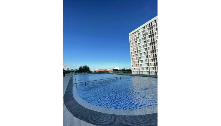 Gấp - Bán căn hộ trung tâm Q2, giá 1,850 tỷ nhà đẹp 2PN 60m2. view hồ bơi, tầng đẹp.