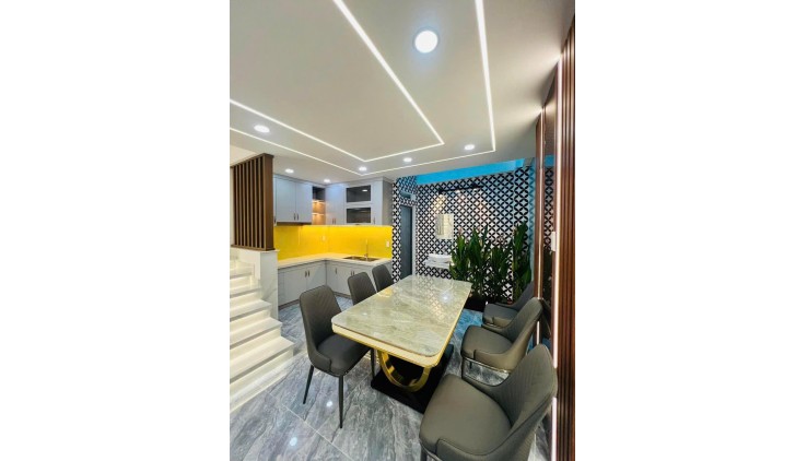 4,7m12 xe hơi ngủ trong nhà Thạnh Lộc 16 Quận 12 chỉ hơn 5 tỷ