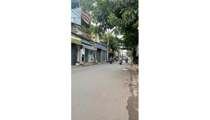 MẶT TIỀN ĐƯỜNG NHỰA 8M KINH DOANH SẦM UẤT NGÀY ĐÊM - GIÁP Q6 VÀ TÂN PHÚ - NHÀ 2 TẦNG 4M ×17M - NHỈNH 6 TỶ.