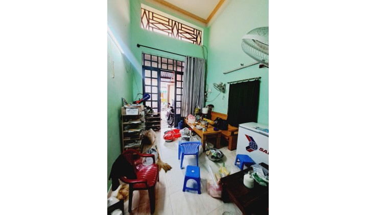 Bán Gấp nhà Nguyễn Quý Anh Tân Phú hẻm xe hơi đỗ cửa 50m2 ,3 Tầng BTC 4 tỷ