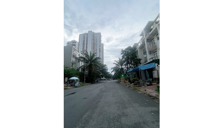 Bán nhà KDC Intresco Nguyễn Văn Linh 200m2 Phong Phú Bình Chánh 12 tỷ