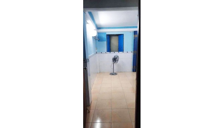 CHO THUÊ PHÒNG GIÁ RẺ GẦN ĐẦM SEN MẶT TIỀN SỐ 228 ĐƯỜNG BÌNH THỚI, PHƯỜNG