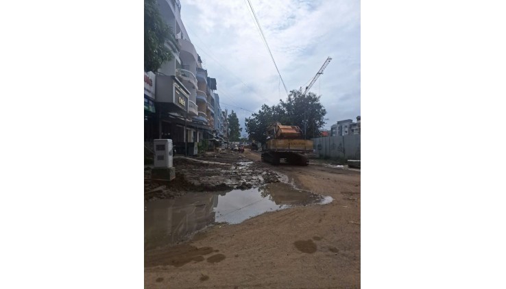 Bán nhà mặt phố ngay chợ Phạm Thế Hiển phường 4 quận 8 giá 8,6 tỷ