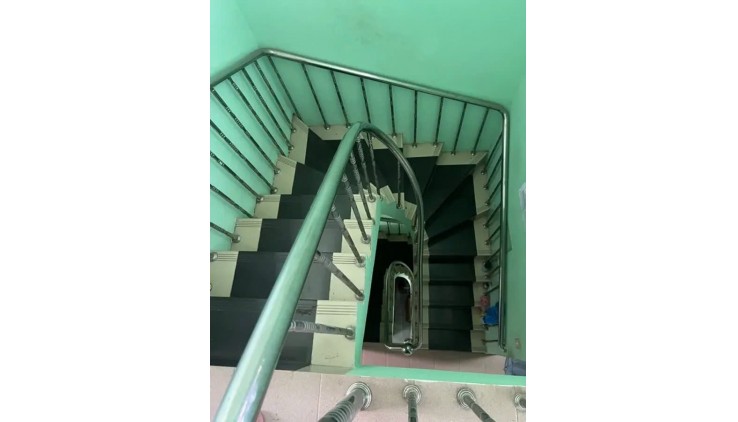 Bán Nhà 3 Tầng Gần Chợ Hiệp Phú: Diện Tích 70m², Chỉ 6,5 Tỷ.