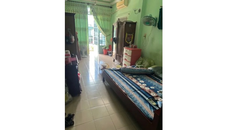 Bán Nhà 3 Tầng Gần Chợ Hiệp Phú: Diện Tích 70m², Chỉ 6,5 Tỷ.