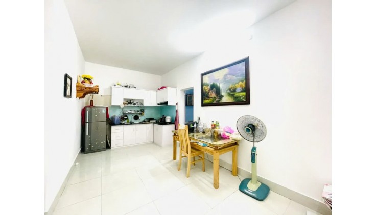 Bán Nhà Hẻm Xe Tải Tránh,Khu Dân Cư An Ninh Giá Chỉ 7 Tỷ!