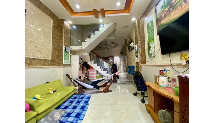 Bán Gấp nhà Lê Trọng Tấn giáp Tân Phú hẻm 7m thông 56m2 ,4 Tầng Nhỉnh 6 tỷ xíu