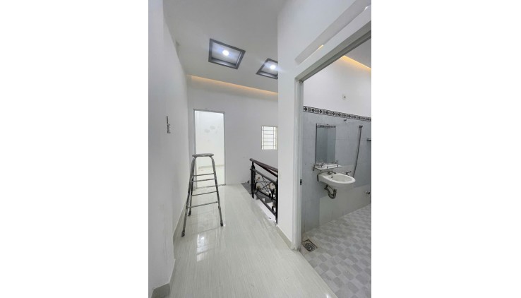 Bán nhà Mặt tiền Đường Số 14, Lê VĂn Quới,Bình Tân, Dt 4m x 14m, Giá chỉ 6.5 tỷ