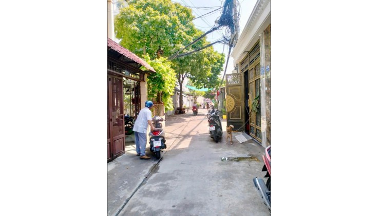SIÊU PHẨM NHÀ ĐẸP - 5 TẦNG MỚI TINH - NGAY TỈNH LỘ 10 - BÌNH TÂN - 62M2 - SỔ ĐẸP VUÔNG VỨC - HOÀN CÔNG ĐỦ - VÀO Ở NGAY - HẺM XE TẢI - SÁT MẶT TIỀN -