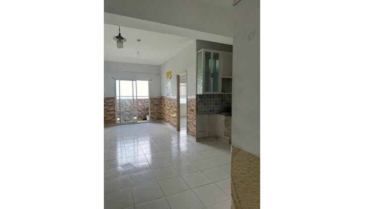 Nhà Giá Rẻ - Chỉ 1Tỷ Sở Hữu Căn hộ 62m2 2PN ngay mặt tiền Nguyễn Văn Linh. Nhà sẵn nhận ở ngay