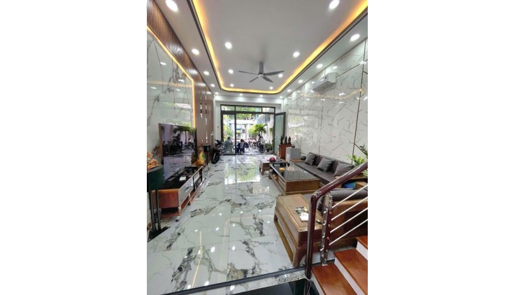 MẶT TIỀN KINH DOANH NGAY VÒNG XOAY CÂY GÕ, TRUNG TÂM QUẬN 6 - 123M - 4 TẦNG -GIÁP MẶT TIỀN HỔNG BÀNG.