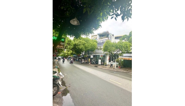 MẶT TIỀN KINH DOANH ĐỈNH QUẬN 6 - NGAY KHU CƯ XÁ ĐÀI RA ĐA - NGAY PHỐ ĂN UỐNG Q6, KINH DƯƠNG VƯƠNG - NGANG ĐẸP 4*18.5- NHÀ 3 TẦNG MỚI - NHỈNH 12 TỶ