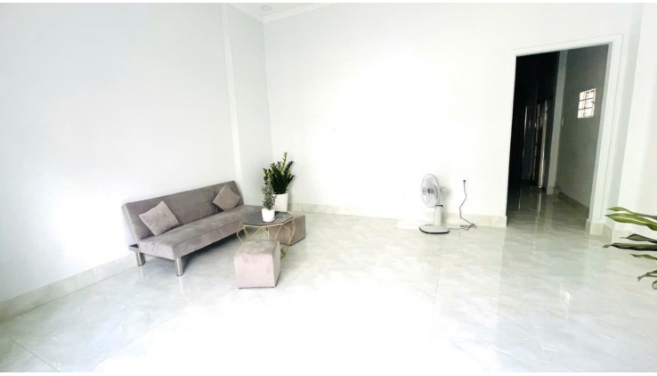 NHÀ ĐẸP Ở NGAY, Vỏ Văn N4.15 ty gân, Ngang 5,1m2, 2 tầng, 3 mặt thoáng. Chỉ 4.15 tỷ