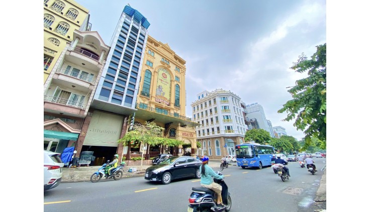 Bán building văn phòng 2MT đường Phổ Quang F2 Tân Bình Hầm 11 tầng thang máy Giá 38 tỷ
