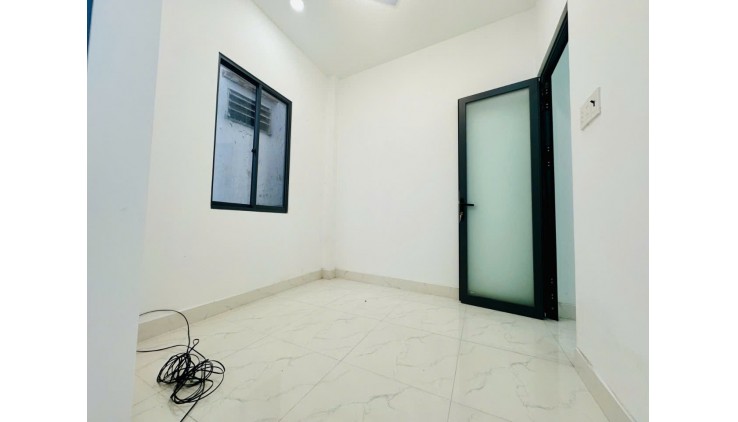 Mua Nhà gía rẻ quận 8 3pn 3 tầng 33m2  Trần Nguyên hãn phường 13