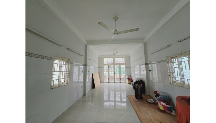 Bán nhà quận 8 giá rẻ 48m2 4*12  5pn 5 wc Nguyễn Thị tần 5 tầng phường 2