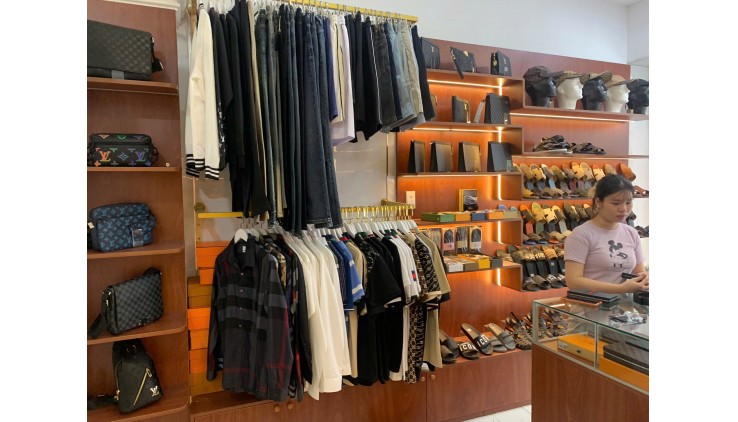 Quận 4 ! Sang MB Shop TT Deocr Cao Cấp – Đẹp Sang Trọng, Liên hệ: 0963632228 ( chính chủ )