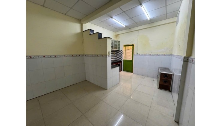 HẺM NHỰA 6M KINH DOANH ĐỈNH