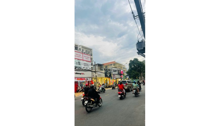 Tòa nhà 93-95 Võ Văn Ngân, TP. TĐ. DT: 13x50m HDT 400tr giá chỉ 115 tỷ