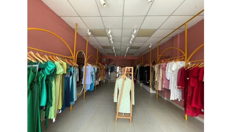 CẦN SANG NHƯỢNG SHOP QUẦN ÁO - Q THỦ ĐỨC TP HCM