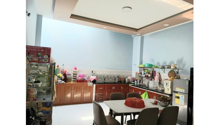 SIÊU PHẨM MẶT TIỀN TÂY LÂN GẦN BẾN LỘI , VỪA Ở VỪA KINH DOANH , 6 TỶ SÍU .