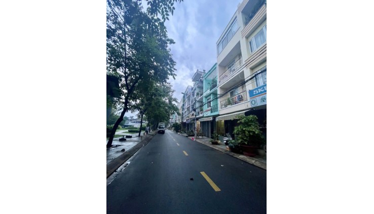 CỰC RẺ TRUNG TÂM QUẬN 6 - HXH 6M QUAY ĐẦU - DIỆN TÍCH KHỦNG 150 M2 - THÍCH HỢP XÂY Ở , KINH DOANH ĐA NGÀNH NGHỀ .