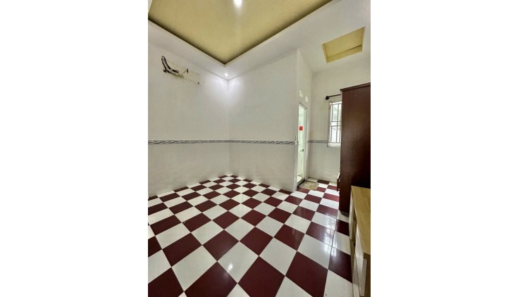 Bán Gấp nhà Tân Sơn Nhì Tân Phú sát Tân Bình hẻm 5m 64m2 ,2 Tầng Nhỉnh 5 tỷ