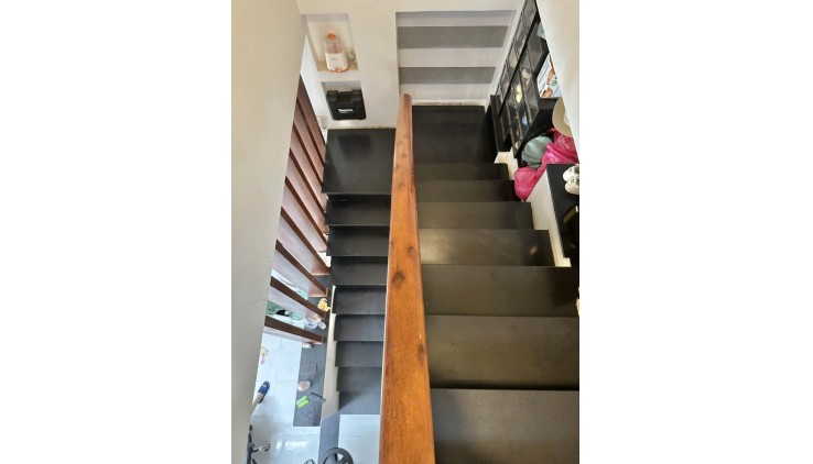 Bán Gấp nhà Đ số 13A giáp Tân Phú 32m2,2 Tầng Nhỉnh 2 tỷ