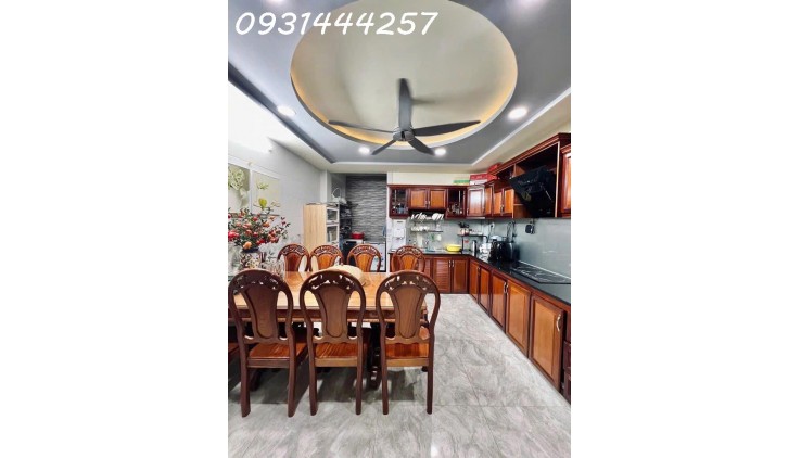 Bán nhà 4 tầng hẻm 55 Nguyễn Văn Công 70m2 ngang 4m cạnh chợ Tân Sơn Nhất 8 tỷ hơn.