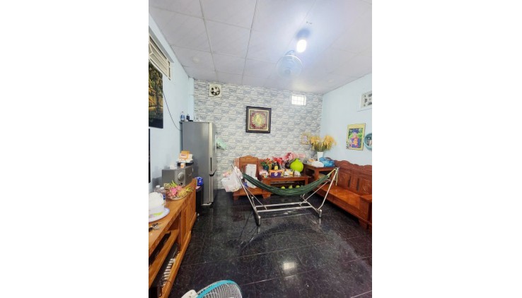 Bán tòa nhà 5 Tầng -  32 CHDV, Phan Văn Trị - Phạm Văn Đồng, 110m2 (6x19m), 17.5 tỷ