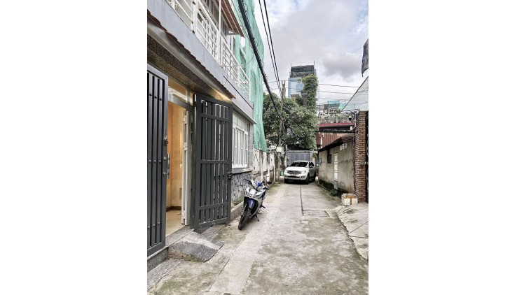 BÁN NHÀ BÌNH THẠNH - XE HƠI NGỦ TRONG NHÀ - 4 TẦNG BTCT - GẦN 40M2 - KHÔNG LỘ GIỚI QH - CHỈ 6.35 TỶ