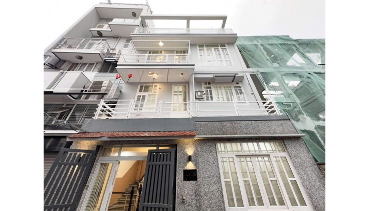 BÁN NHÀ BÌNH THẠNH - XE HƠI NGỦ TRONG NHÀ - 4 TẦNG BTCT - GẦN 40M2 - KHÔNG LỘ GIỚI QH - CHỈ 6.35 TỶ