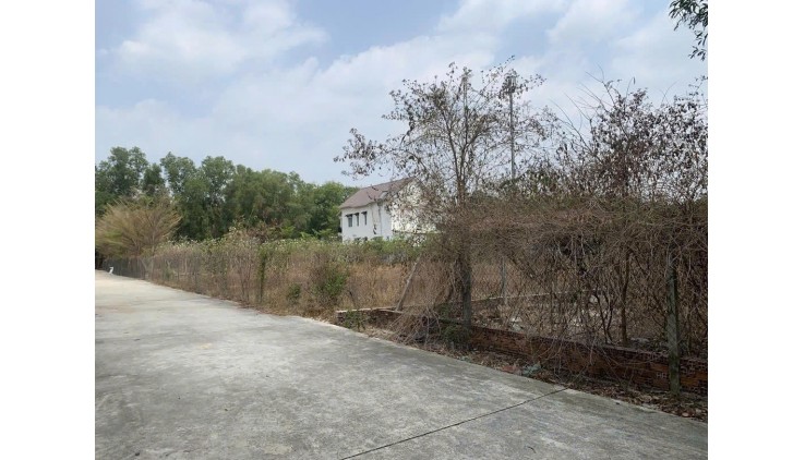 Cần bán nhà đường Huỳnh Văn Trí gần chợ Bình Chánh