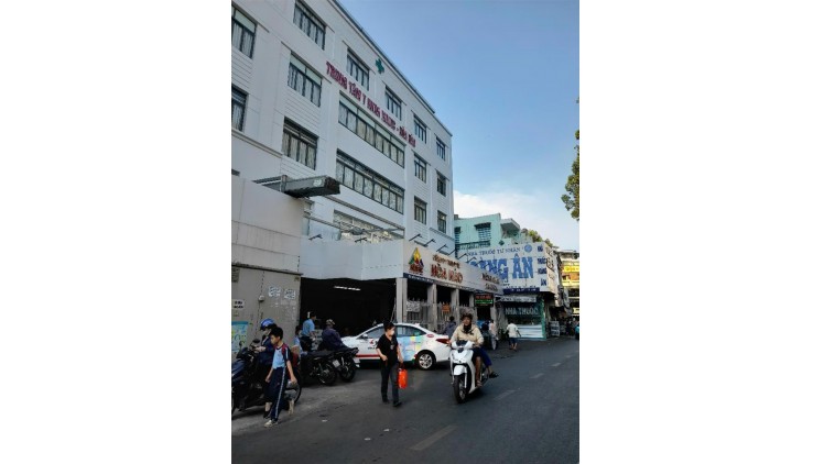 NHÀ 2 TẦNG NGAY BỆNH VIỆN HÒA HẢO - QUẬN 10  - 17M2 - AN NINH  CHỈ 3.2 TỶ.