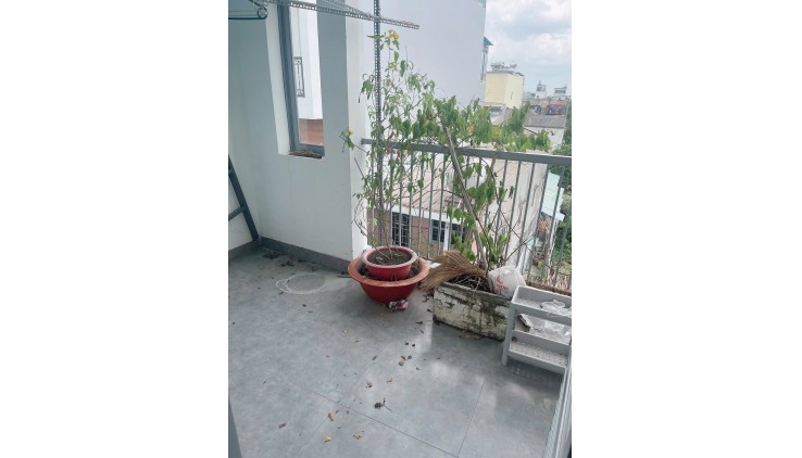 bán nhà phường 15, Gò Vấp, gần 40m2, Full nội thất, hẻm ÔTÔ, 4PN, chỉ NHỈNH 4 TỶ
