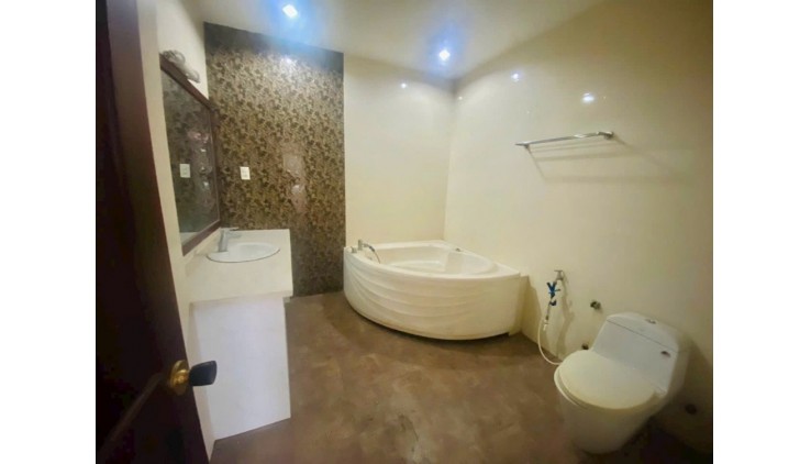 Biệt thự Nguyễn Hữu Dật DT 7x24m vuông vức, 2 tấm đúc