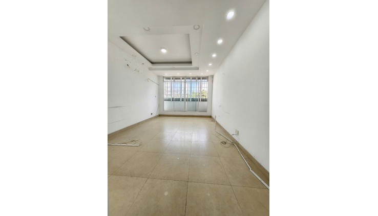 Bán nhà Mặt tiền Lý Thánh Tông DT 4.2x26m, 3 tấm đúc