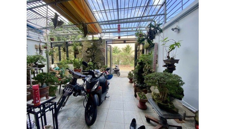 Bán nhà 146m2 Mã Lò, Bình Tân, ngang 8m x 18m, 4 tầng, hẻm xe tải thông, chỉ 12.4 tỷ