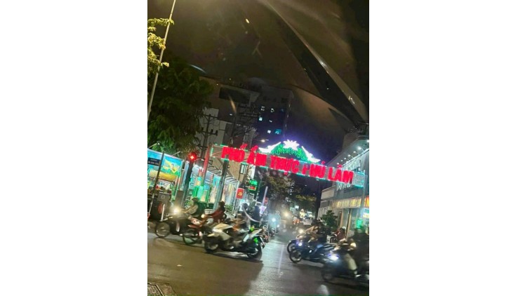 MẶT TIỀN KINH DOANH - TRUNG TÂM PHỐ ẨM THỰC Q6 - CỰC SUNG CHỈ 17.9 TỶ ,