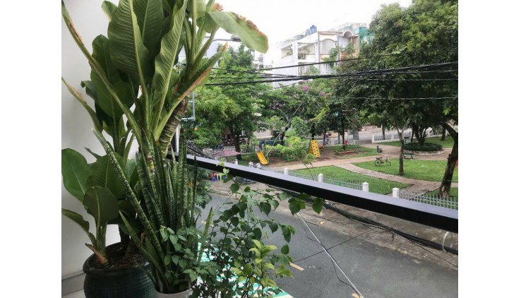 MẶT TIỀN NỘI BỘ KHU ĐẲNG CẤP BÀ HOM Q6 - ĐỐI DIỆN CÔNG VIÊN THOÁNG MÁT - ĐƯỜNG NHỰA 16M CHỦ NHÀ TẶNG TOÀN BỘ NỘI THẤT.,