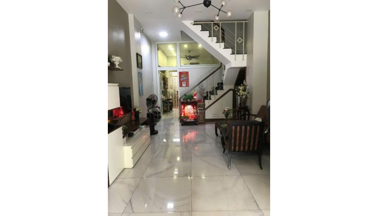 MẶT TIỀN NỘI BỘ KHU ĐẲNG CẤP BÀ HOM Q6 - ĐỐI DIỆN CÔNG VIÊN THOÁNG MÁT - ĐƯỜNG NHỰA 16M CHỦ NHÀ TẶNG TOÀN BỘ NỘI THẤT.,