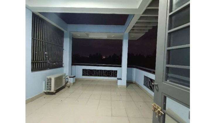 ị trí ngay VIETTEL QUÂN ĐỘI, một bước ra CÔNG VIÊN PHÚ LÂM, GALAXY KINH DƯƠNG VƯƠNG