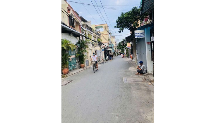 Bán Gấp nhà mặt tiền Kinh Doanh Trịnh Đình Trọng Tân Phú nhựa 8m 67m2,2Tầng Nhỉnh 6 tỷ
