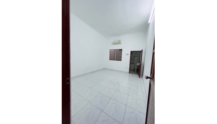 7ty6 CHO CĂN Ở TRUNG TÂM GẦN PHAN XÍCH LONG KHU SẦM UẤT KINH DOANH BUÔN BÁN MỌI NGÀNH NGHỀ (65M2 ) 1 TRỆT 1 LẦU ĐANG CHO THUÊ 13TR/ THÁNG