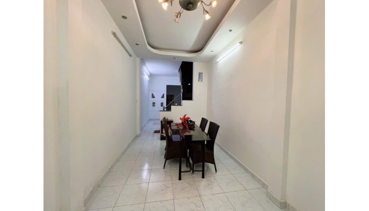 7ty6 CHO CĂN Ở TRUNG TÂM GẦN PHAN XÍCH LONG KHU SẦM UẤT KINH DOANH BUÔN BÁN MỌI NGÀNH NGHỀ (65M2 ) 1 TRỆT 1 LẦU ĐANG CHO THUÊ 13TR/ THÁNG