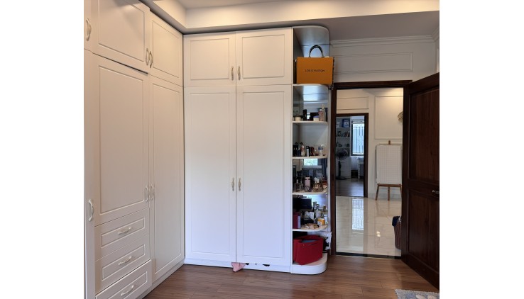 Chuyển Công Tác Cần Cho Thuê Nhà  Khu Biệt Thự Lakeview City