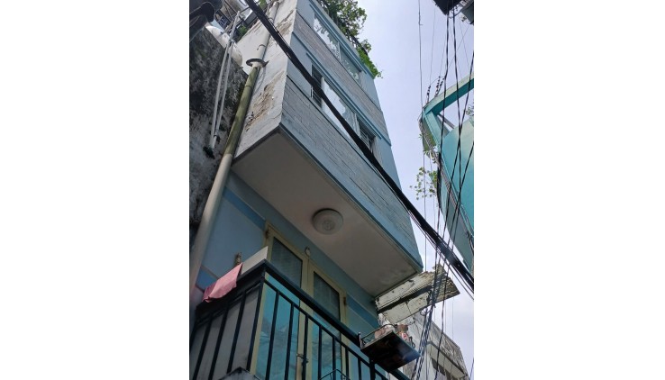 HOT !!! NHÀ Chính Chủ - Giá Tốt - Cần Bán Nhanh Căn Nhà Tại phường 12 , quận 10, TPHCM