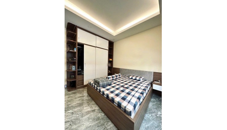 NHÀ THOẠI NGỌC HẦU TÂN PHÚ - HẺM Ô TÔ TRÁNH 72MZ, 5 TẦNG CHỈ 15,5 TỶ